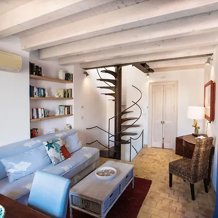 ムチャーラ シラクサ 3*